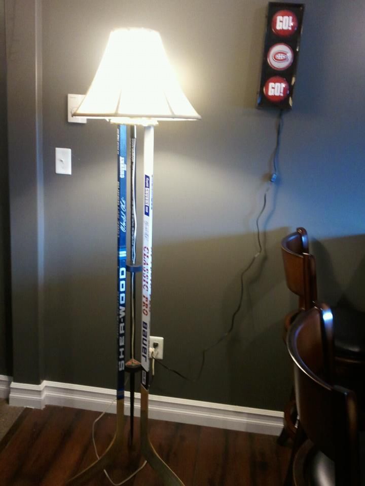 Hockey stick floor lamp The Perfect Man Cave